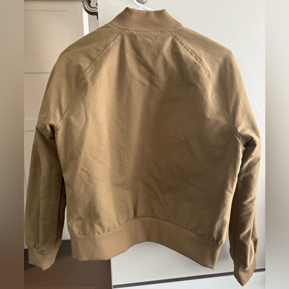 COPY - Lululemon non stop reversible bomber jacket - Picture 6 of 12